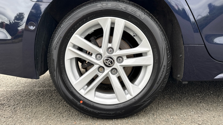 Toyota Corolla 1.8 VVT-i Hybrid Icon Tech 5dr CVT Hybrid Estate